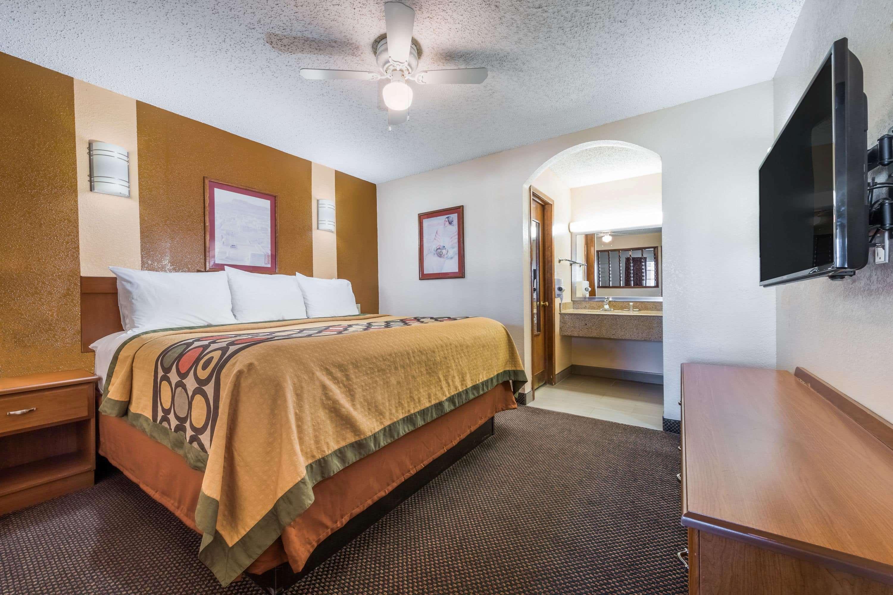 Super 8 By Wyndham Waco/Mall Area Tx Εξωτερικό φωτογραφία