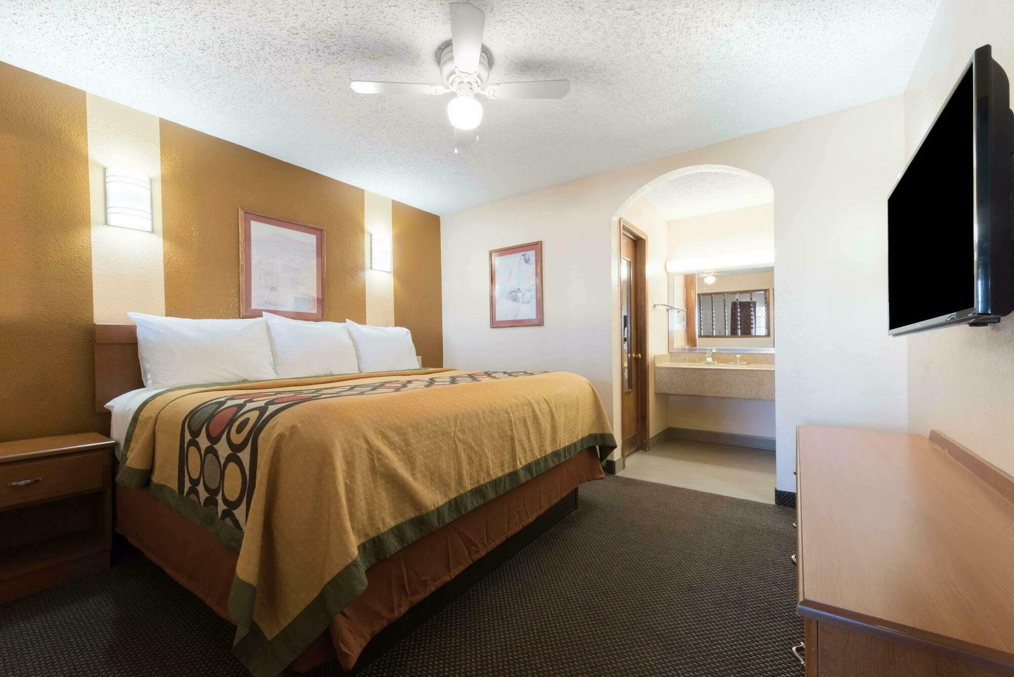 Super 8 By Wyndham Waco/Mall Area Tx Εξωτερικό φωτογραφία